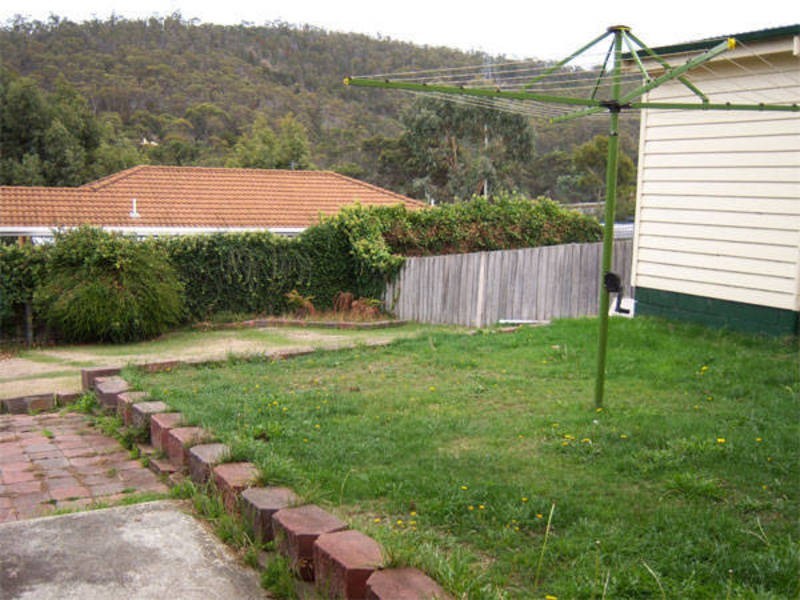 99 CLINTON ROAD, Geilston Bay TAS 7015