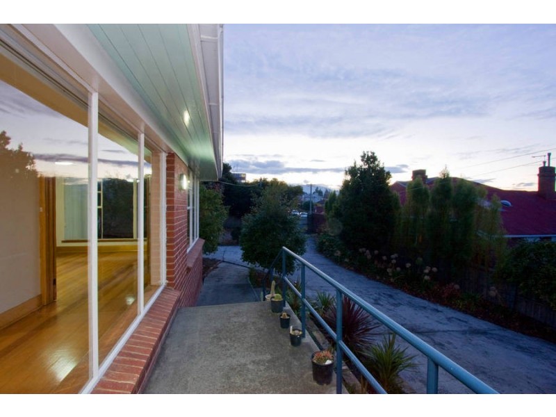 1A Joynton Street, New Town TAS 7008