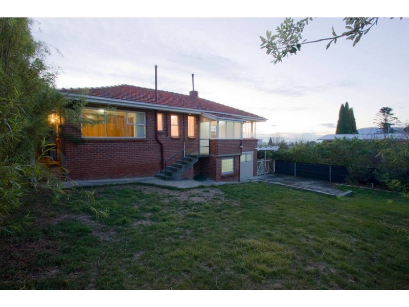 1A Joynton Street, New Town TAS 7008