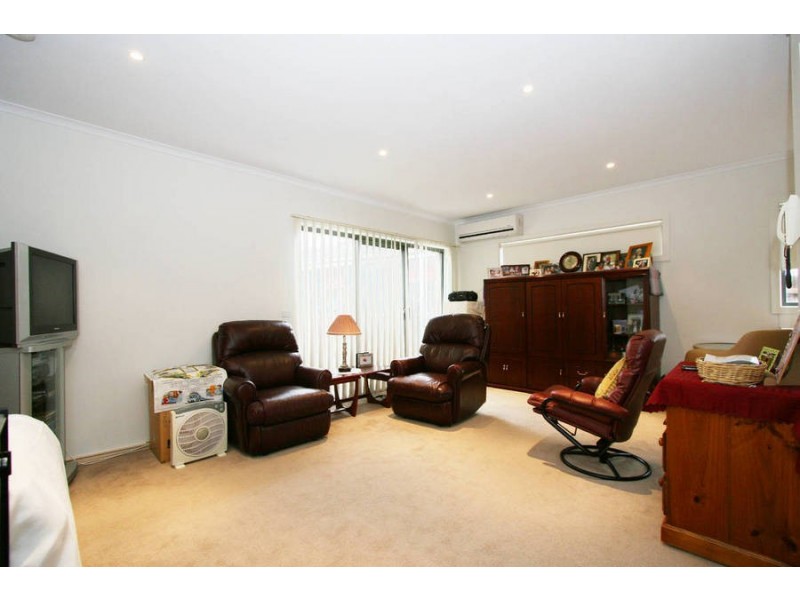 4/90 Nursery Avenue, Frankston VIC 3199