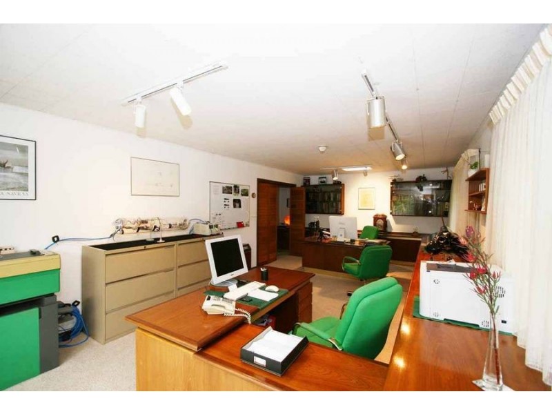 9 Wallace Avenue, Frankston VIC 3199