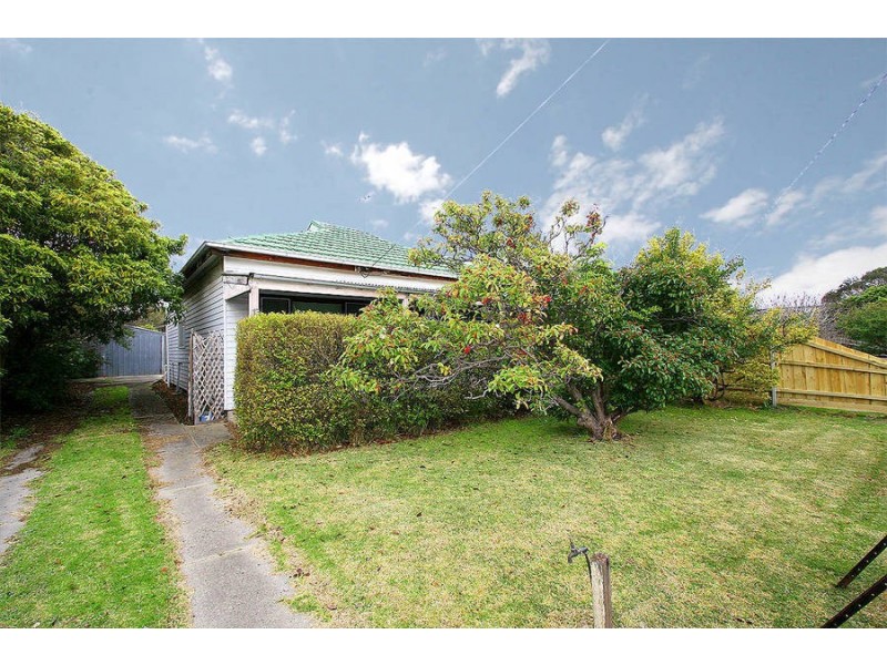 13 Ebdale Street, Frankston VIC 3199