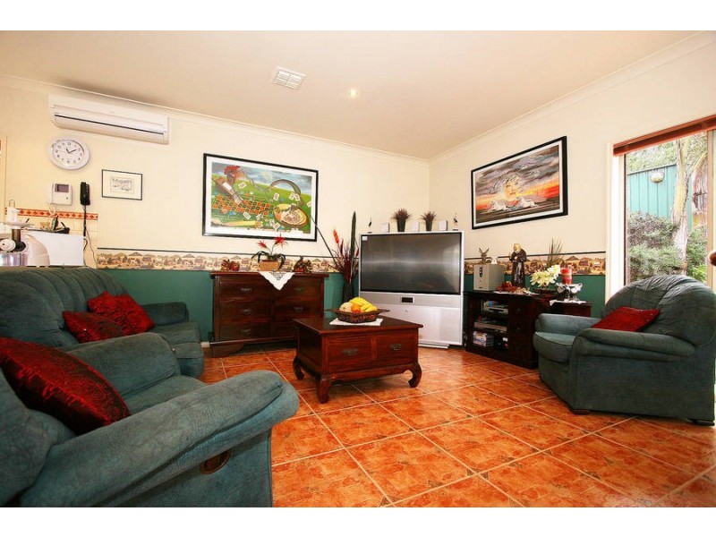 8 Castlehill Rise, Langwarrin VIC 3910