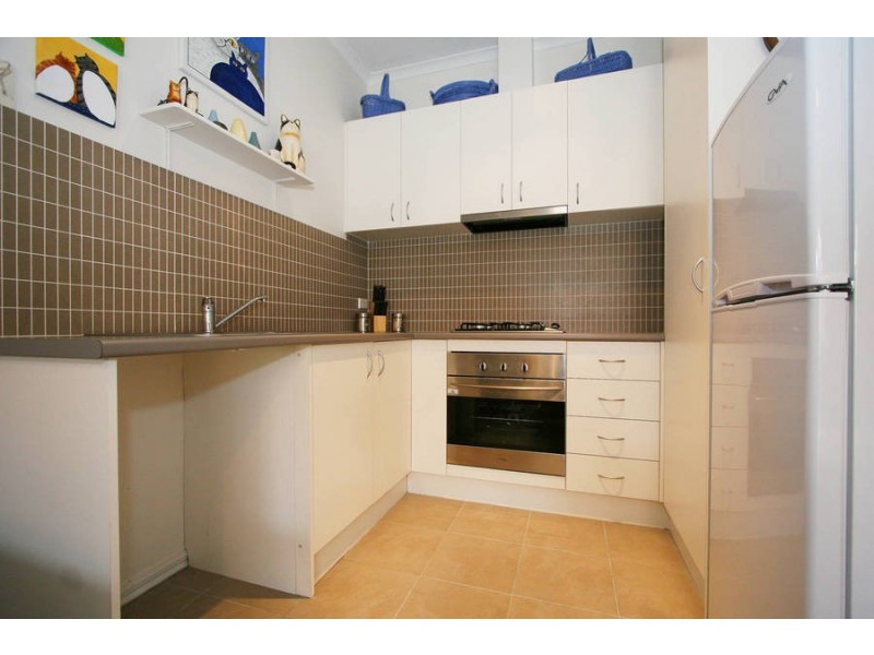 8/8-10 Reservoir Road, Frankston VIC 3199