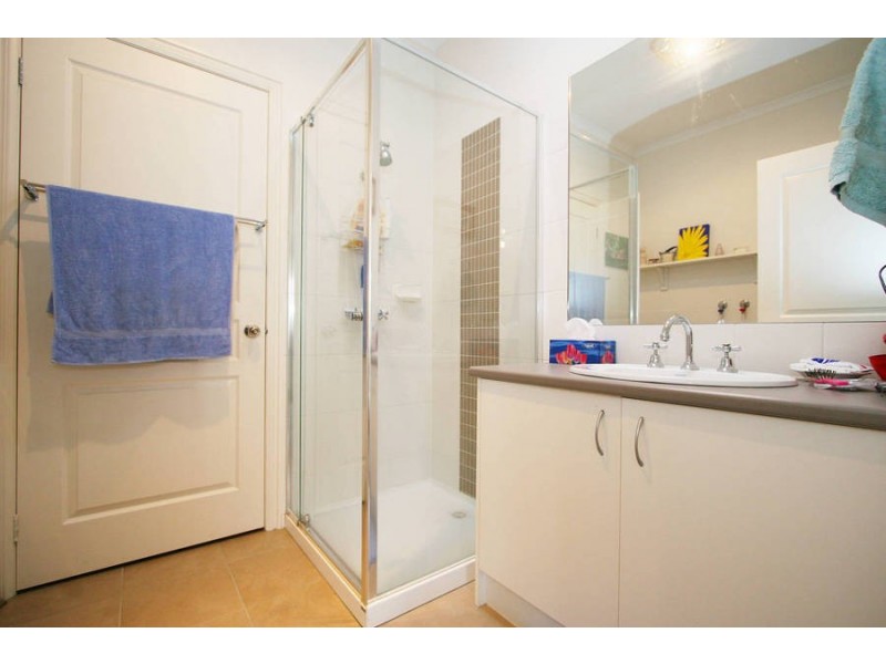 8/8-10 Reservoir Road, Frankston VIC 3199