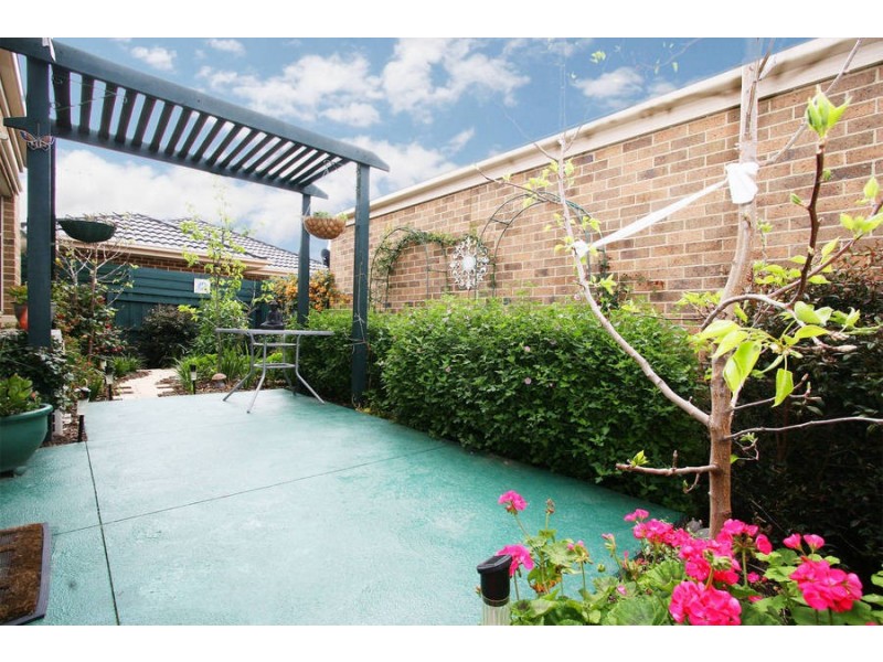 8/8-10 Reservoir Road, Frankston VIC 3199