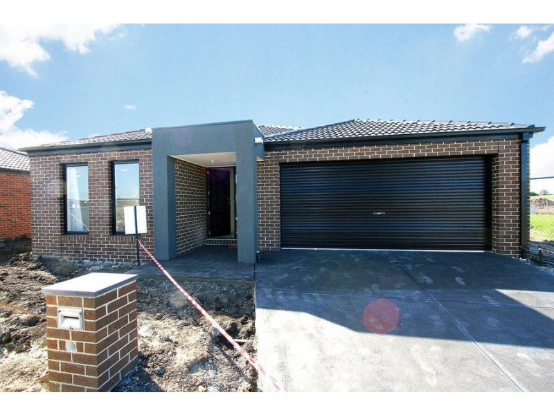 Lot/1243 Statesman Circuit, Cranbourne VIC 3977