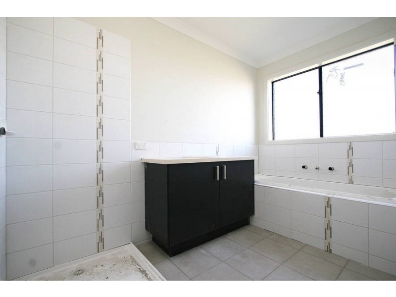 Lot/1243 Statesman Circuit, Cranbourne VIC 3977