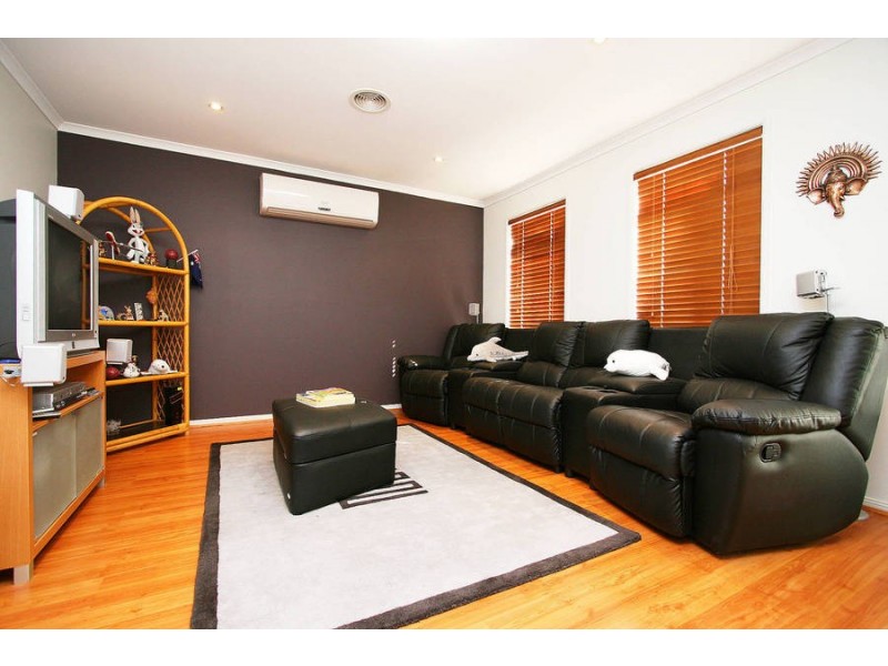 23 Ovata Place, Cranbourne VIC 3977