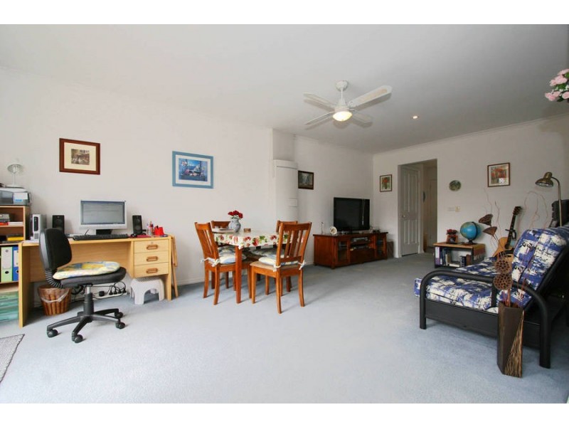 4/4 Barak Court, Frankston VIC 3199