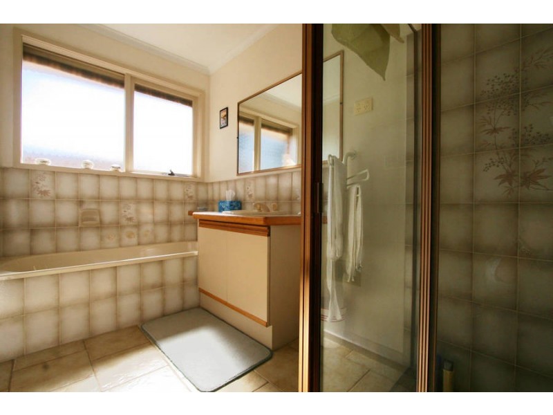 5 Murray Close, Frankston VIC 3199