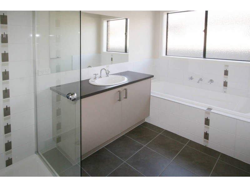 Lot/1243 Statesman Circuit, Cranbourne VIC 3977