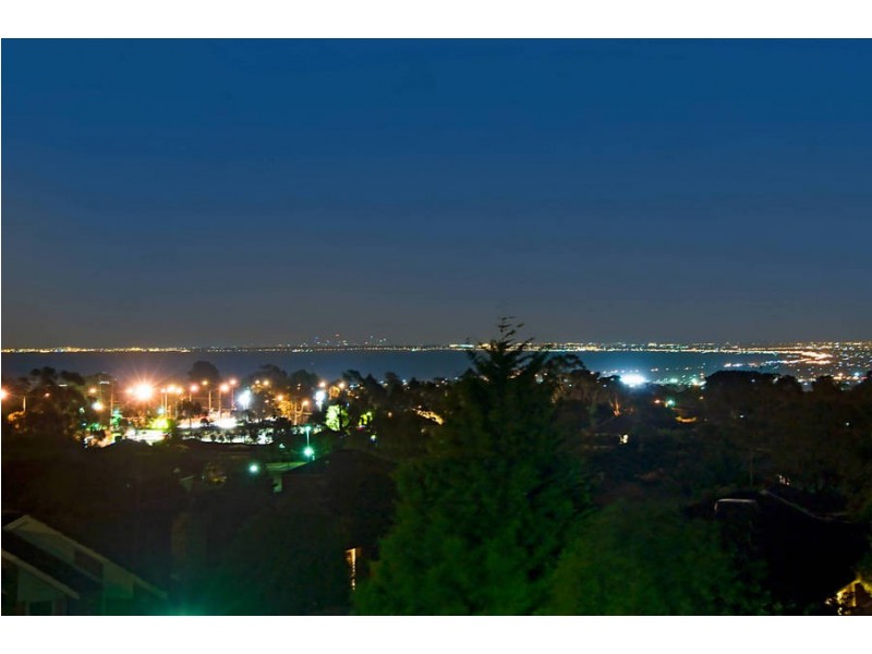 2 Cadby Place, Frankston South VIC 3199