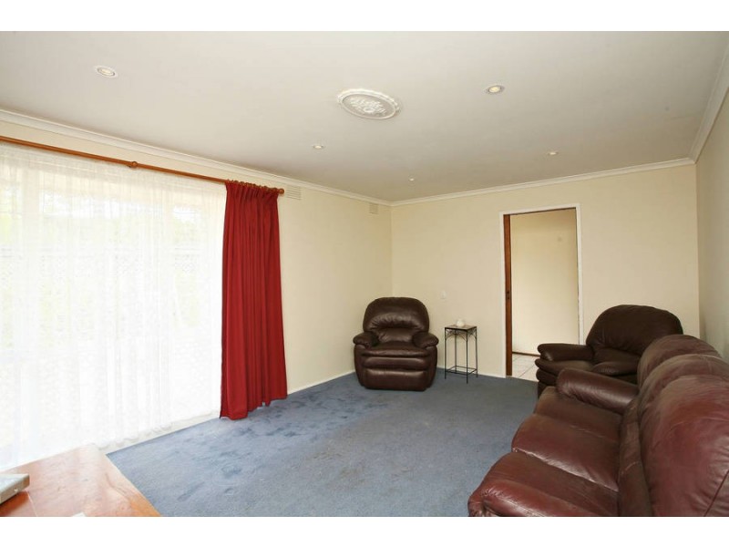 41 Raphael Crescent, Frankston VIC 3199