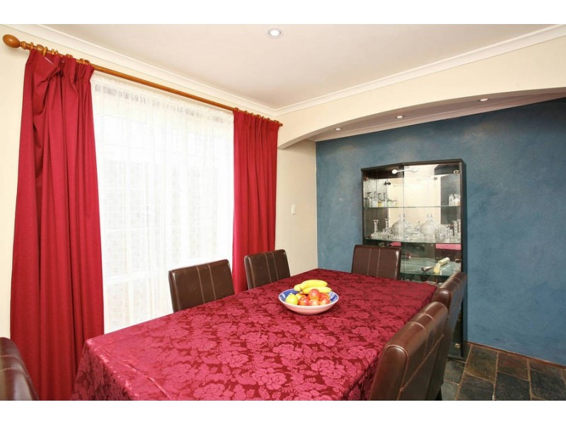 41 Raphael Crescent, Frankston VIC 3199