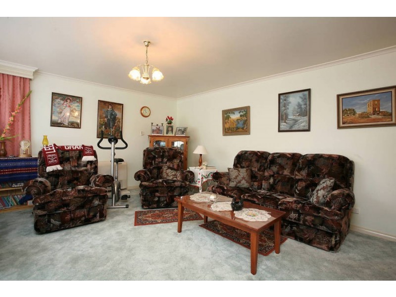 29 Derna Crescent, Frankston VIC 3199