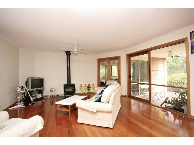 13 Heathwren Close, Frankston South VIC 3199