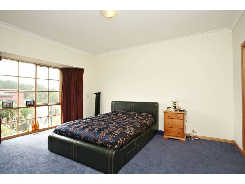 13 Heathwren Close, Frankston South VIC 3199