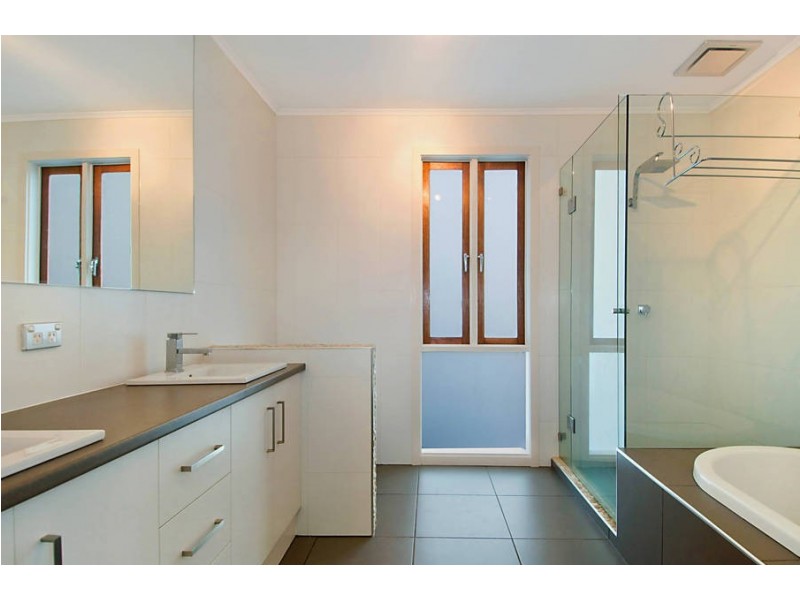 46 Mount Erin Crescent, Frankston South VIC 3199