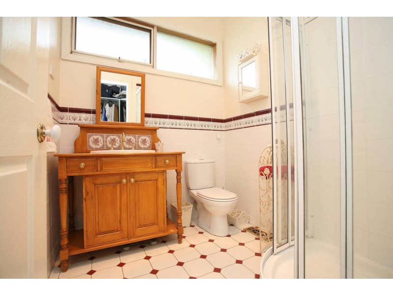 25 Stradbroke Avenue, Frankston South VIC 3199