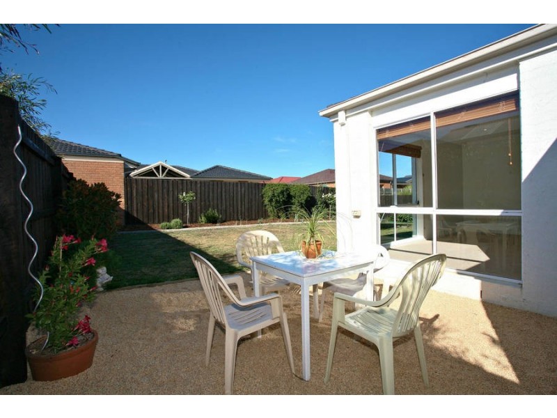 10 Vivi Court, Skye VIC 3977