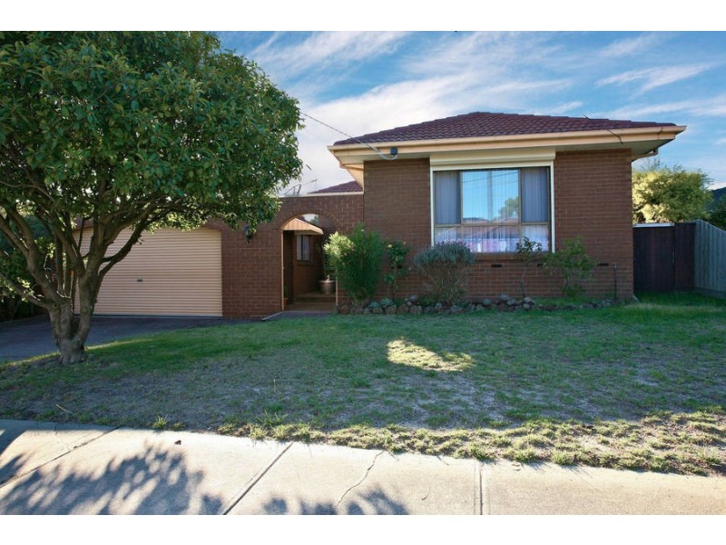 37 Bangor Drive, Frankston VIC 3199