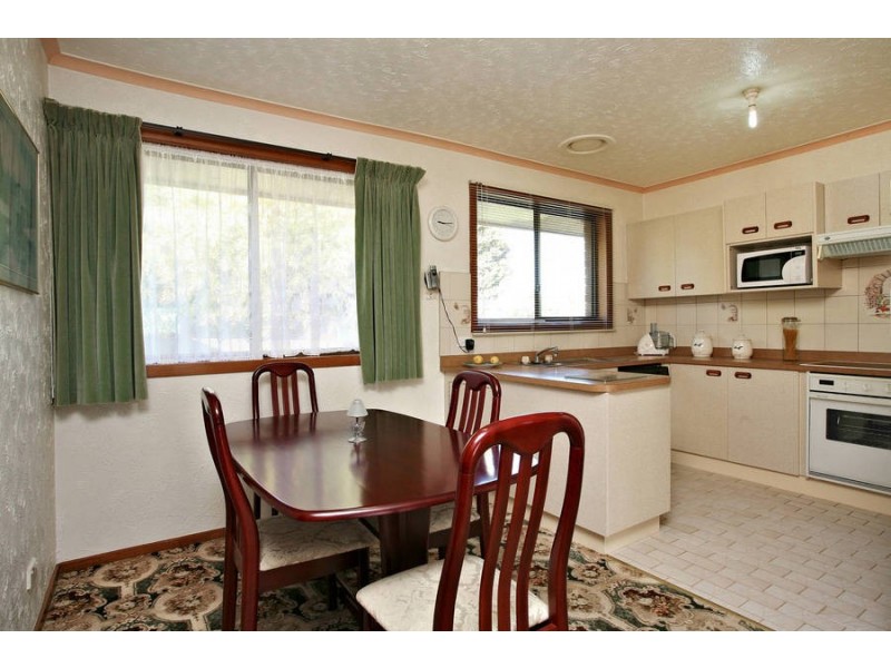 37 Bangor Drive, Frankston VIC 3199