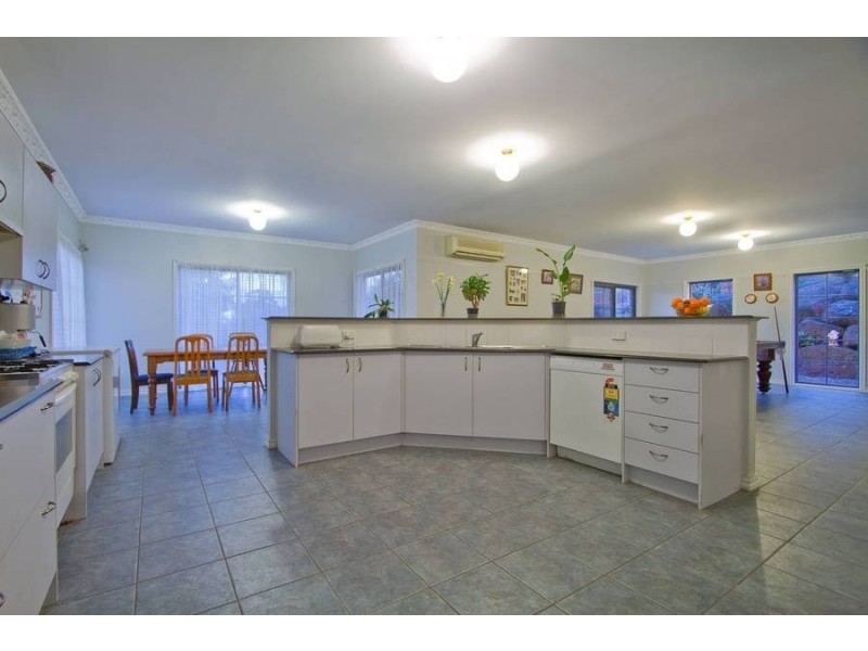 13 Grasswren Close, Langwarrin VIC 3910