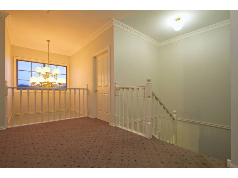 13 Grasswren Close, Langwarrin VIC 3910