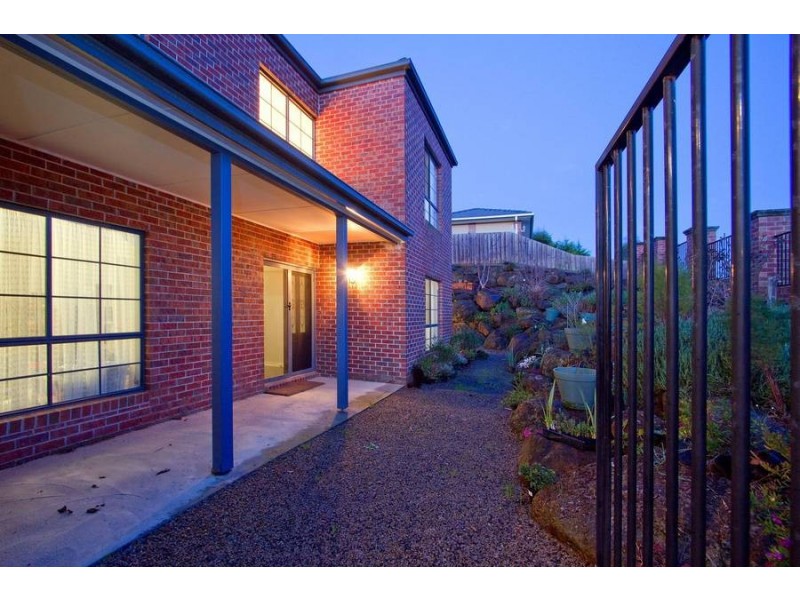 13 Grasswren Close, Langwarrin VIC 3910