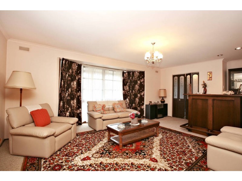 69 Ferndale Drive, Frankston VIC 3199