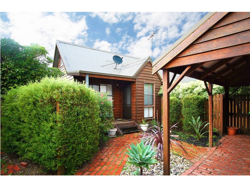 2/22 Kirkwood Avenue, Seaford VIC 3198