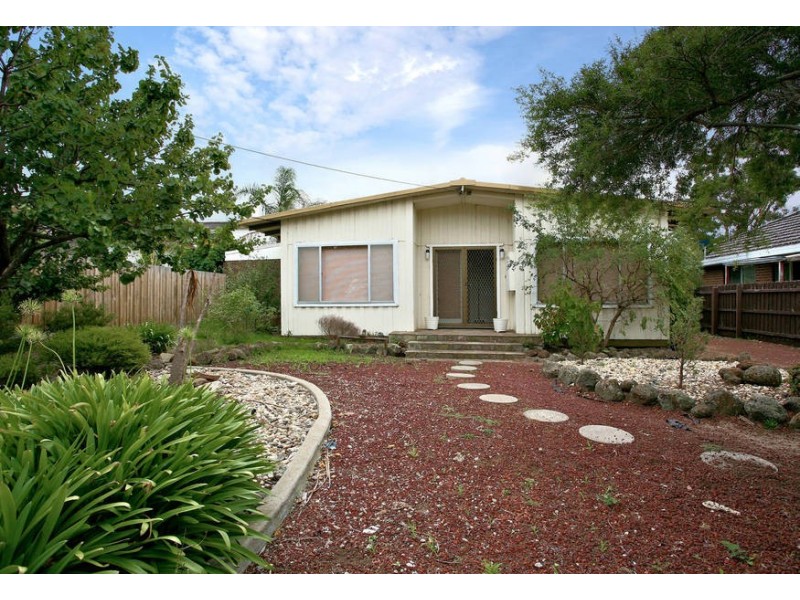 11 Armstrongs Road, Seaford VIC 3198