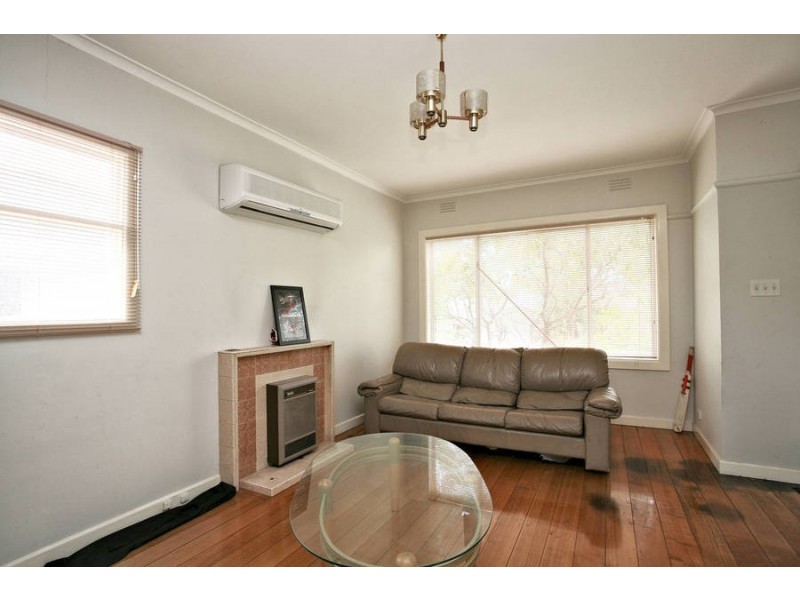 11 Armstrongs Road, Seaford VIC 3198