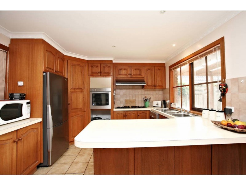 14 Balmerino Square, Frankston VIC 3199