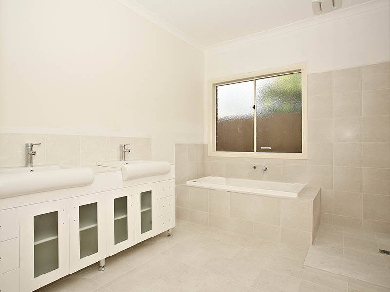 5B Kandy Court, Frankston VIC 3199