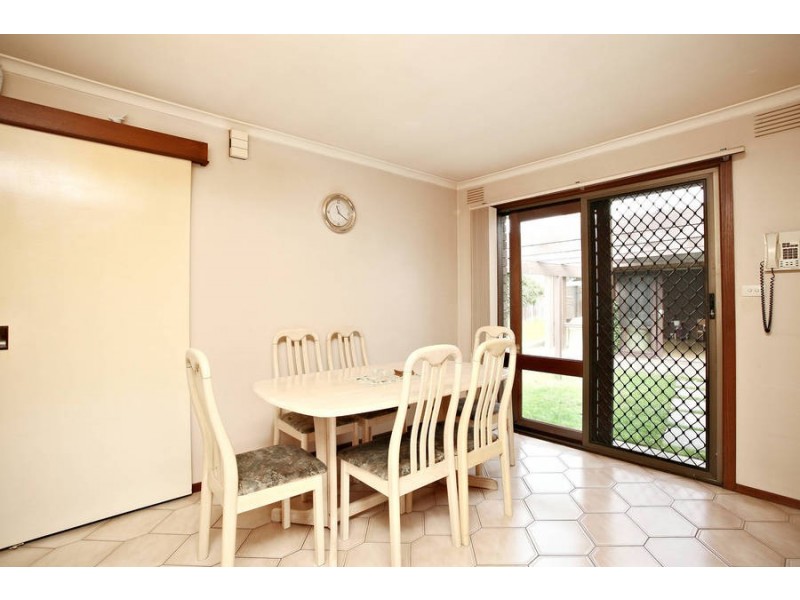 2 Ellesmere Court, Frankston VIC 3199