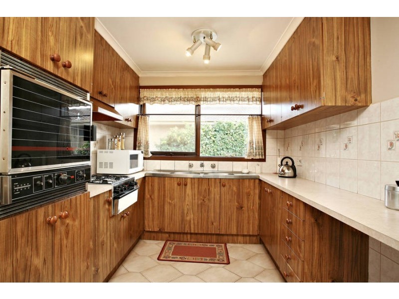 2 Ellesmere Court, Frankston VIC 3199