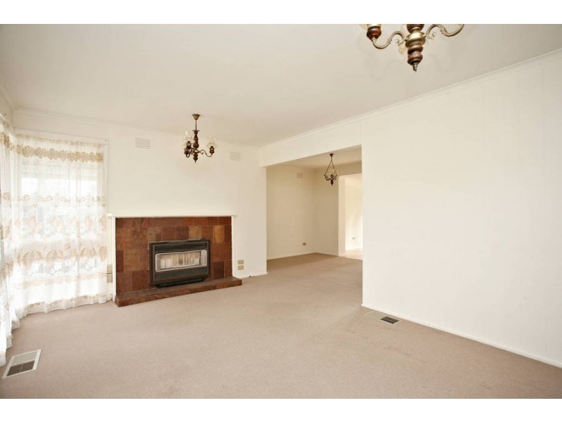 7 Chaucer Avenue, Frankston VIC 3199