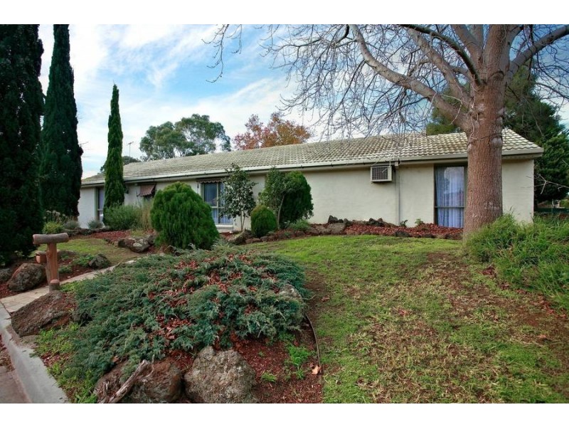 7 Lanena Court, Frankston VIC 3199