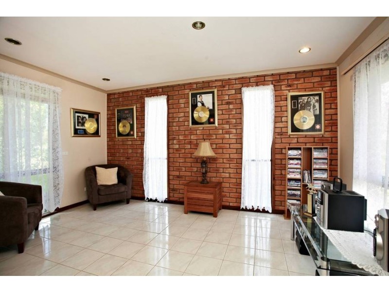 7 Lanena Court, Frankston VIC 3199