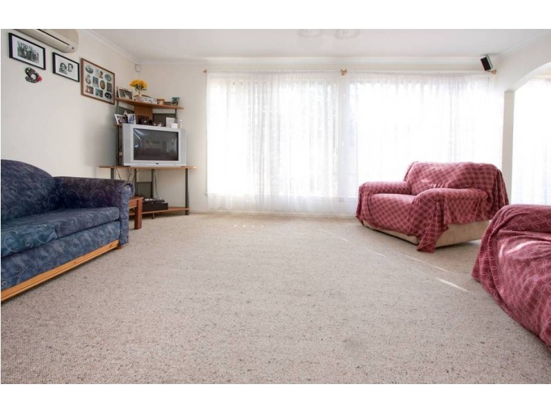 40 Laurina Crescent, Frankston North VIC 3200