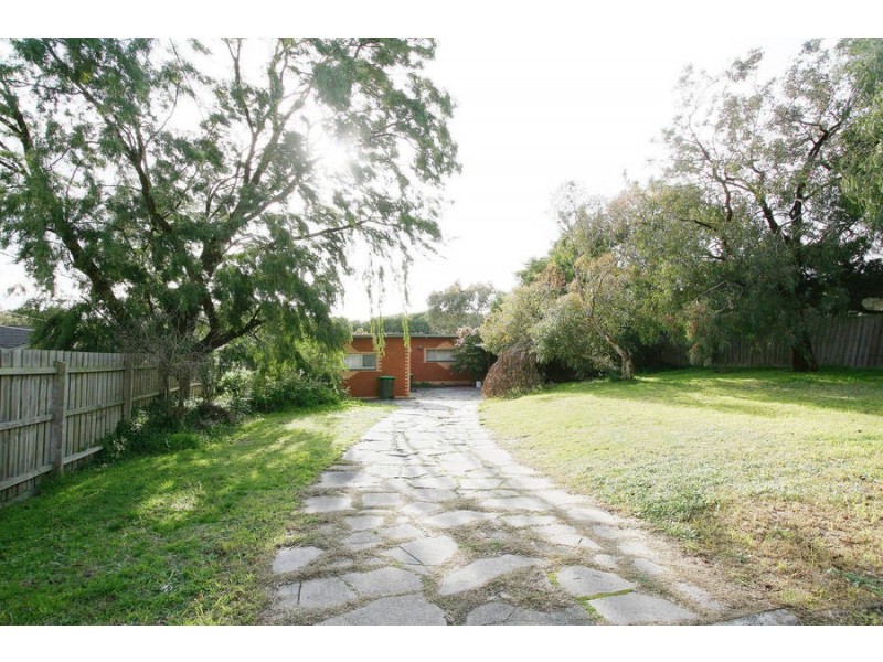 3 Kenilworth Avenue, Frankston VIC 3199