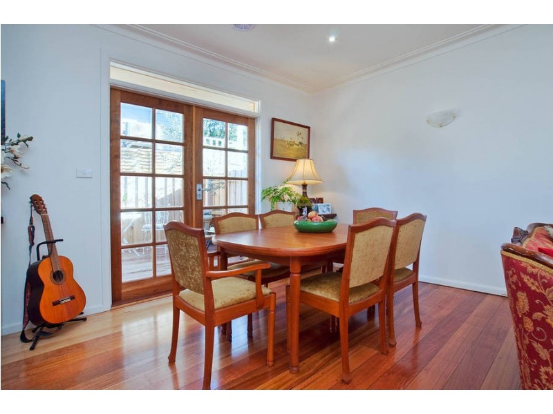 2/18 Bruarong Crescent, Frankston South VIC 3199