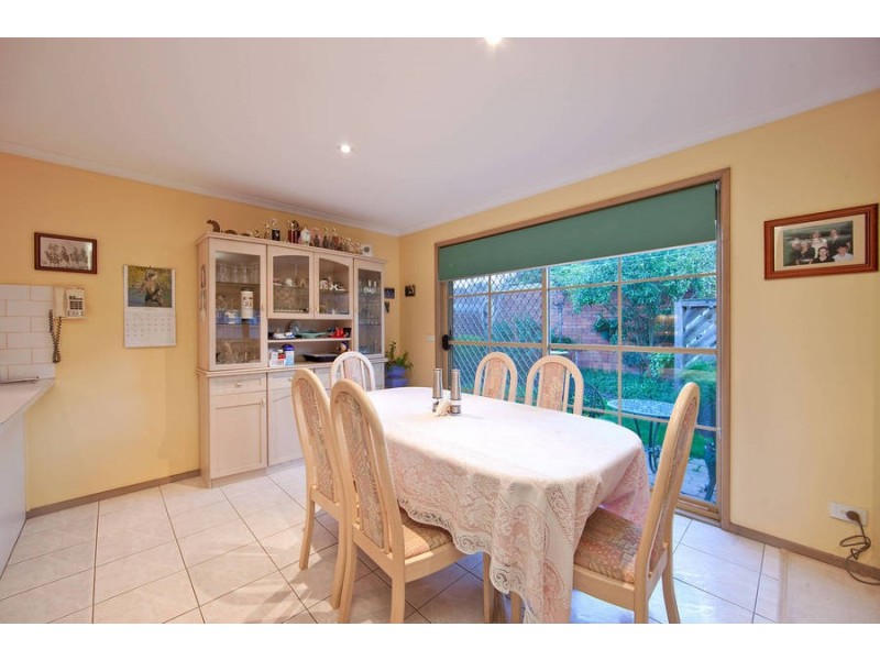 2/115 Lindrum Road, Frankston VIC 3199