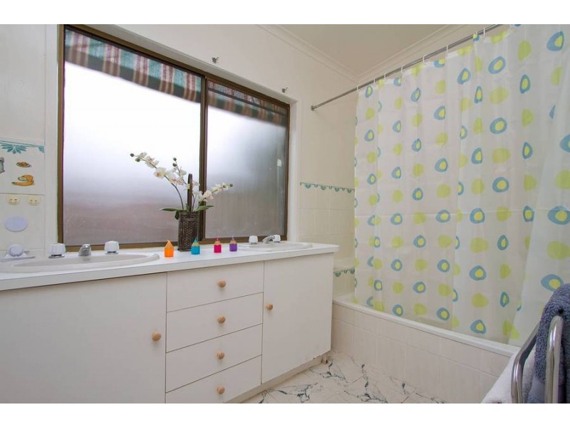 180 Cranbourne Road, Frankston VIC 3199