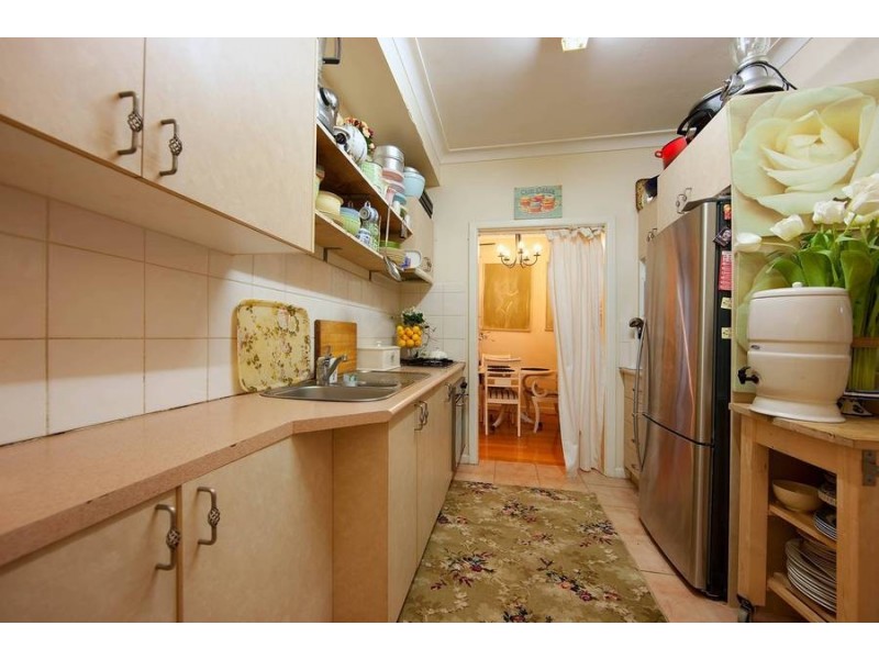 8  Silas Avenue, Frankston VIC 3199