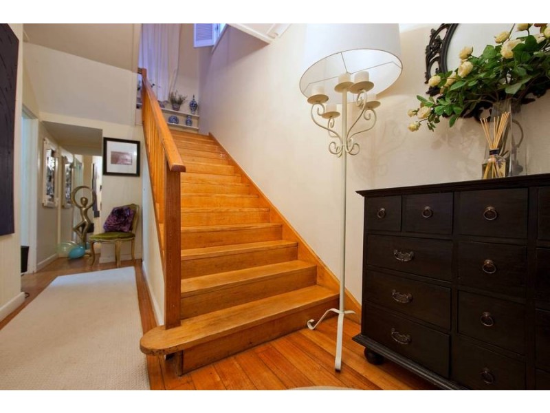 8  Silas Avenue, Frankston VIC 3199