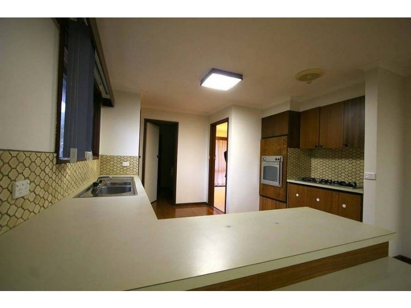 4 McMurtry Way, Frankston VIC 3199