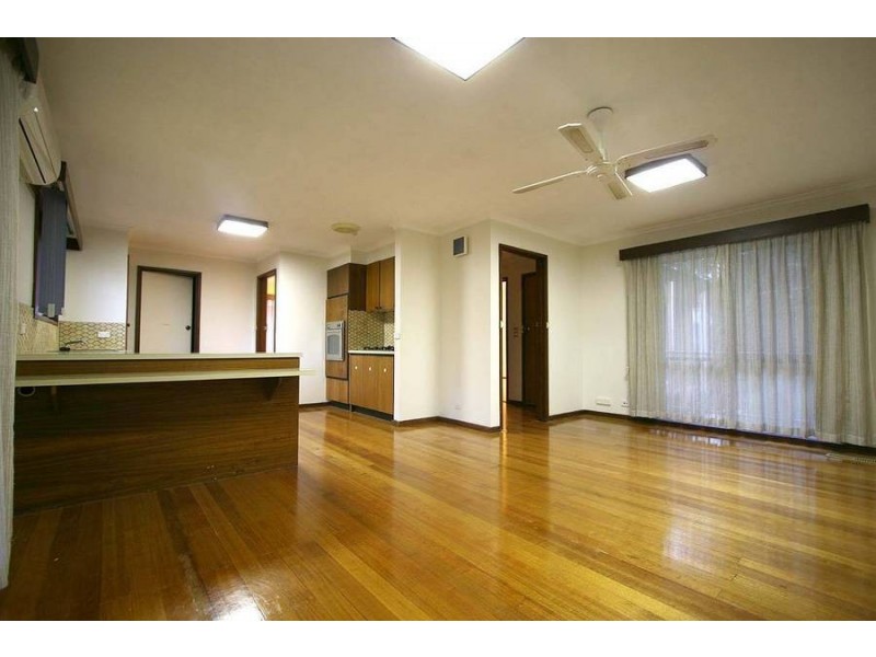 4 McMurtry Way, Frankston VIC 3199